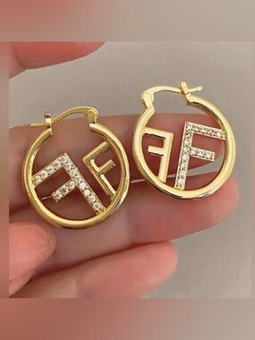💎 NEW 💎 Gold-Tone Crystal 'F' Hoop Earrings 💎